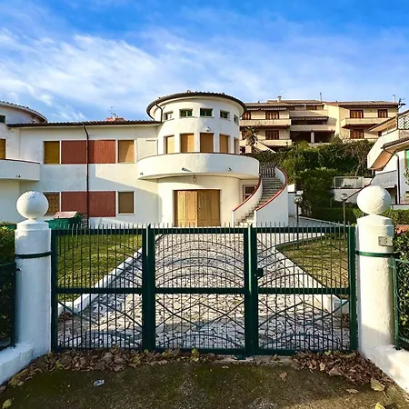 Apartment M378 - Marcelli, Trilocale Con Balcone E Posto Auto *
